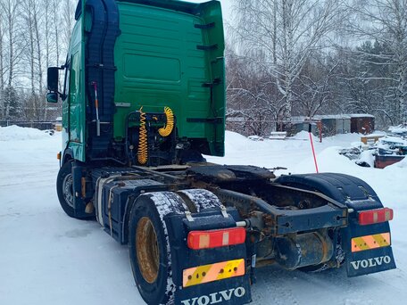 2008 Volvo FH, зелёный, 3679000 рублей, вид 2