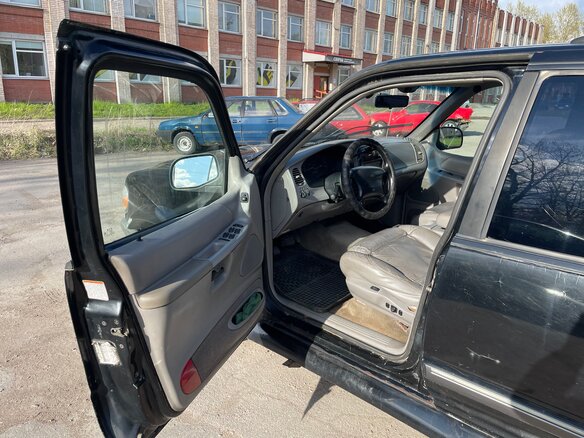 1998 Ford Explorer II, чёрный - вид 5