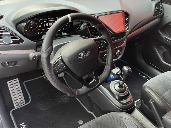 2017 Lada (ВАЗ) Vesta I, белый, 850000 рублей - вид 6