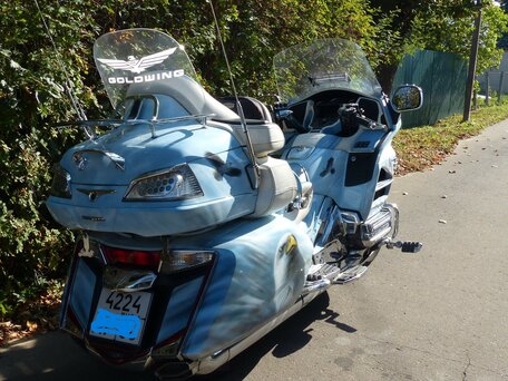 2012 Honda GL 1800 Gold Wing, белый, 1999999 рублей, вид 4
