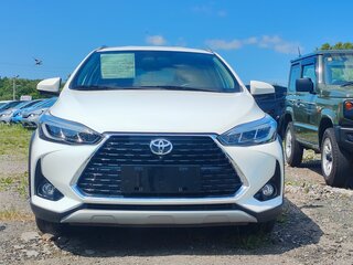 2022 Toyota Yaris L X XP150 Рестайлинг, белый, 1820000 рублей, вид 1