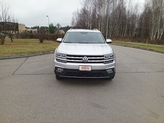 2017 Volkswagen Atlas I, серебристый, 2000000 рублей, вид 1