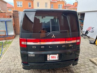 2007 Mitsubishi Delica D:5 I, зелёный, 1350000 рублей, вид 3