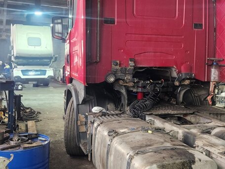2007 Scania R-Series, пурпурный, 2700000 рублей, вид 3
