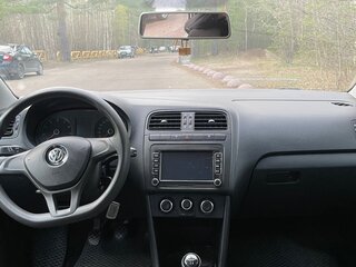 2019 Volkswagen Polo V Рестайлинг, белый, 800000 рублей, вид 5