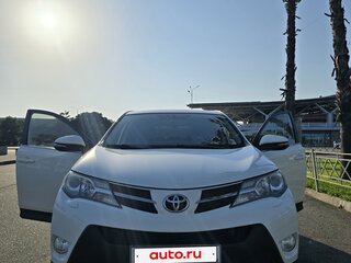 2014 Toyota RAV4 IV (XA40), белый, 1900000 рублей, вид 1