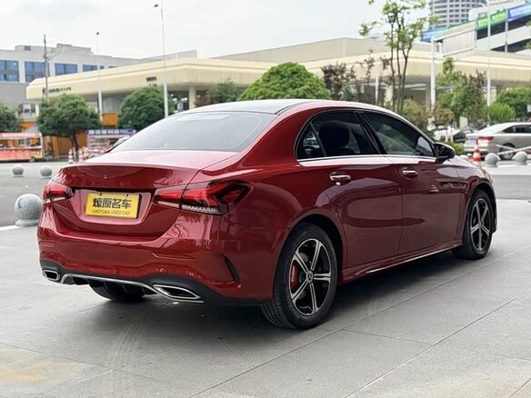 2022 Mercedes-Benz A-Класс 180 Long IV (W177), красный, 2390000 рублей - вид 5