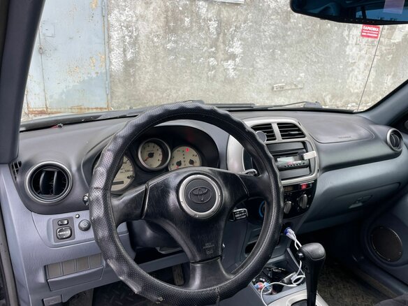 2001 Toyota RAV4 II (XA20), чёрный, 720000 рублей - вид 5