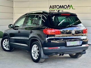 2011 Volkswagen Tiguan I Рестайлинг, чёрный, 1689000 рублей, вид 4