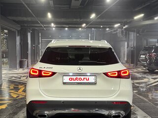 2021 Mercedes-Benz GLA 200 II (H247), белый, 4000000 рублей, вид 4