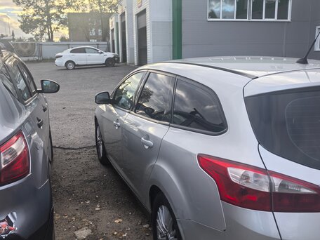 2013 Ford Focus III, серебристый, вид 5