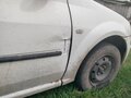 2010 Renault Logan I Рестайлинг, белый, 220000 рублей - вид 9