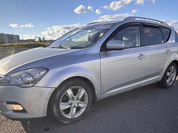 2011 Kia Ceed I Рестайлинг, серебристый, 650000 рублей - вид 5