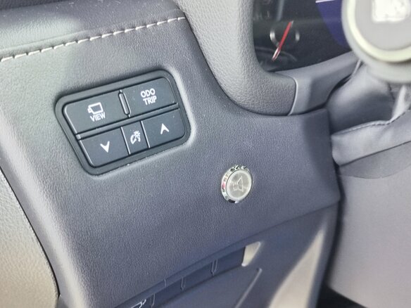 2022 Lexus LX 600 IV, чёрный - вид 28