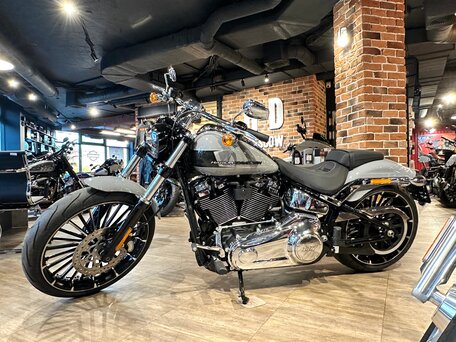 2024 Harley-Davidson Breakout, серебристый, 3300000 рублей, вид 2