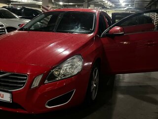 2011 Volvo S60 II, красный, 930000 рублей, вид 1