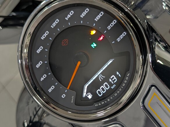 2025 Harley-Davidson Fat Boy, серебристый, 5500000 рублей - вид 10