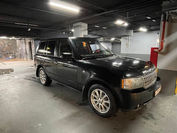 2009 Land Rover Range Rover III Рестайлинг 2, чёрный, 1950000 рублей - вид 2