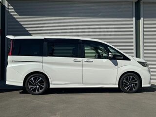 2021 Honda Stepwgn Spada V Рестайлинг, белый, 2120000 рублей, вид 3