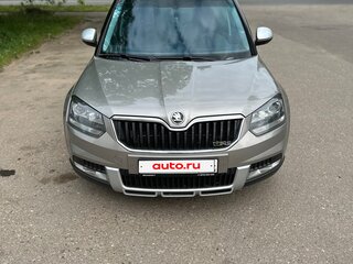 2016 Skoda Yeti I Рестайлинг, бежевый, 1300000 рублей, вид 1