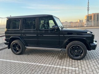 2015 Mercedes-Benz G-Класс 350 d II (W463) Рестайлинг 4, чёрный, 7200000 рублей, вид 3