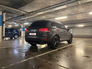 2012 Volkswagen Touareg II, серый, 1650000 рублей, вид 5