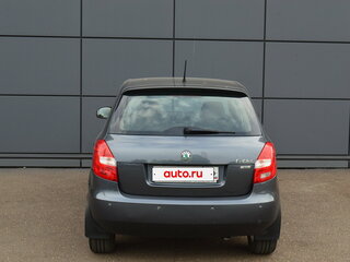 2011 Skoda Fabia II Рестайлинг, серый, 630000 рублей, вид 3