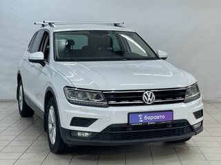 2017 Volkswagen Tiguan II, белый, 2050000 рублей, вид 2