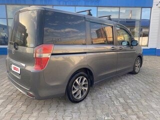 2013 Honda Stepwgn IV Рестайлинг, серый, 1290000 рублей, вид 4