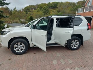 2019 Toyota Land Cruiser Prado 150 Series Рестайлинг 2, белый, 5397000 рублей, вид 4