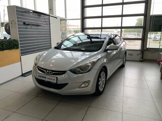 Hyundai Avante V