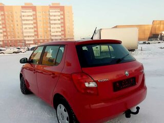2013 Skoda Fabia II Рестайлинг, красный, 300000 рублей, вид 3