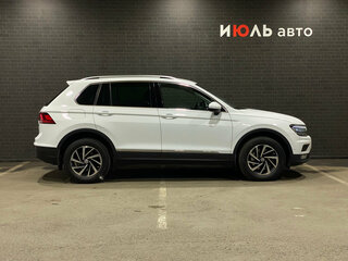 2019 Volkswagen Tiguan II, белый, 2885000 рублей, вид 4