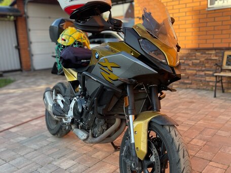 2020 BMW F 900 XR, золотистый, 1200000 рублей, вид 3
