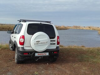 2016 Chevrolet Niva I Рестайлинг, белый, 850000 рублей, вид 4