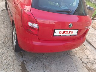 2011 Skoda Fabia II Рестайлинг, красный, 499000 рублей, вид 3