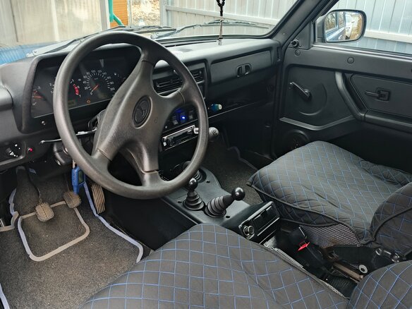 2013 Lada (ВАЗ) 2121 (4x4) I Рестайлинг, синий, 600000 рублей - вид 3