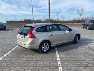 2018 Volvo V60 I Рестайлинг, золотистый, 1350000 рублей, вид 4