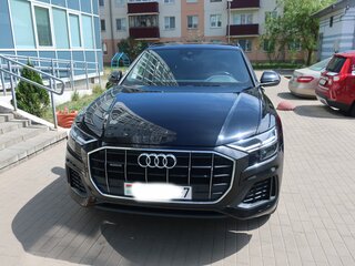 2018 Audi Q8 55 TFSI I (4M), чёрный, 6676349 рублей, вид 3