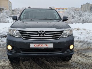 2014 Toyota Fortuner I, серый, 3000000 рублей, вид 3