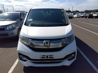 2016 Honda Stepwgn Spada V, белый, 1650000 рублей, вид 2