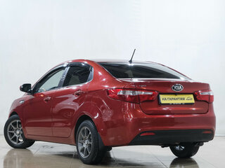 2013 Kia Rio III, красный, 749000 рублей, вид 4