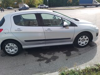 2011 Peugeot 308 I Рестайлинг, серебристый, 450000 рублей, вид 3