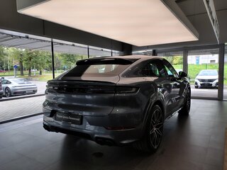 2026 Porsche Cayenne Coupé III Рестайлинг, серый, 21490000 рублей, вид 4