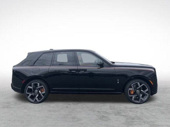 2025 Rolls-Royce Cullinan Black Badge I Рестайлинг (Series II), чёрный, 62578104 рублей - вид 2