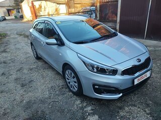 2018 Kia Ceed II Рестайлинг, серебристый, 1900000 рублей, вид 1