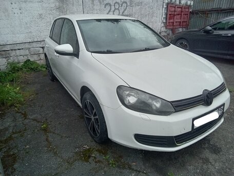 Volkswagen Golf VI