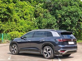 2024 Volkswagen ID.6 Crozz, серый, 3800000 рублей, вид 4