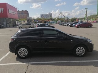 2005 Opel Astra GTC H, чёрный, 600000 рублей, вид 4