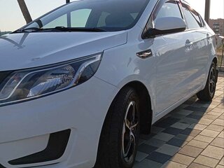 2014 Kia Rio III, белый, 1050000 рублей, вид 2